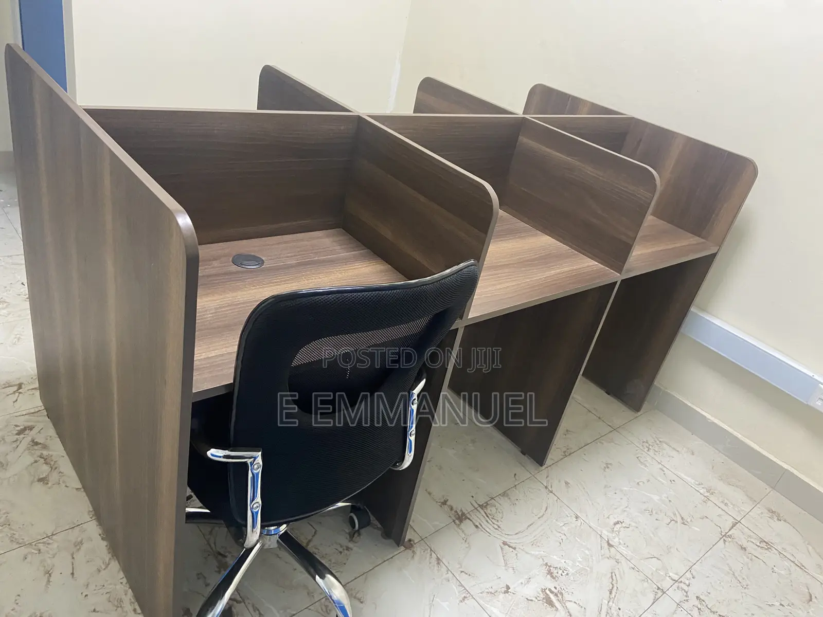 Six Seater Workstation