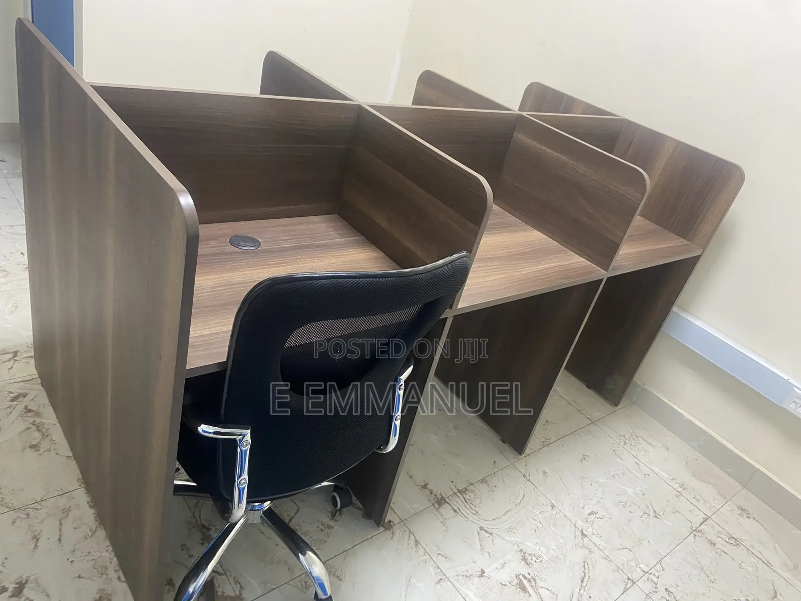 Six Seater Workstation