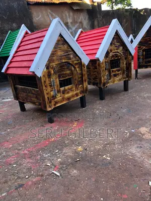 GFFG Nice Dog House