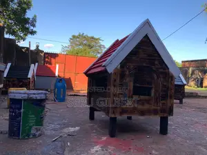 JCFH Nice Dog House Available