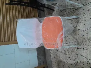 Padded Seat Plastic Chairs