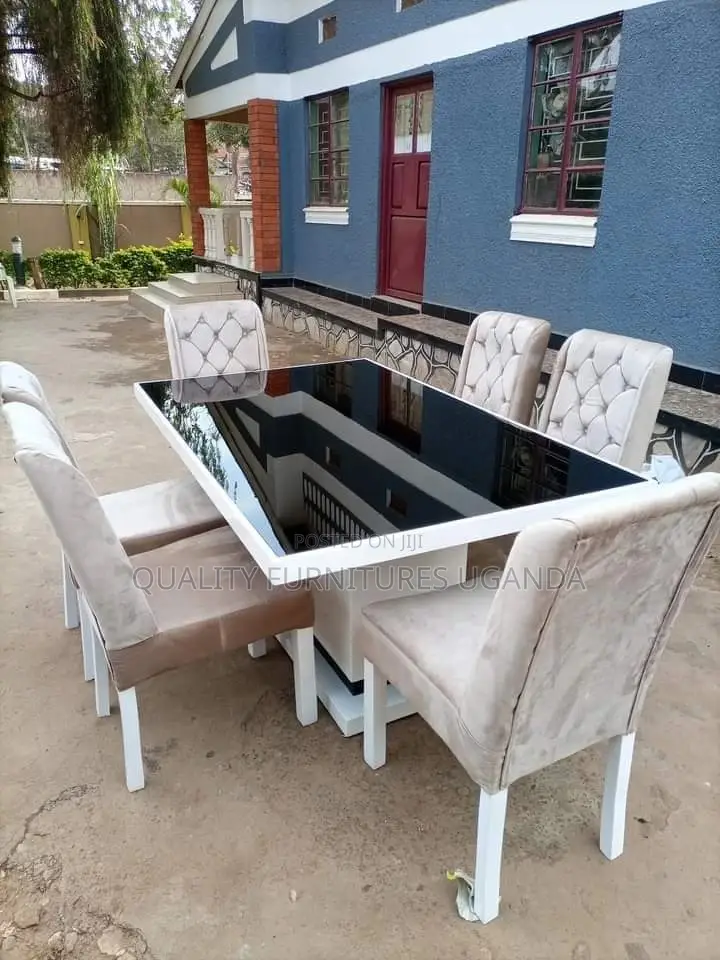 6 Seater Dinning Table