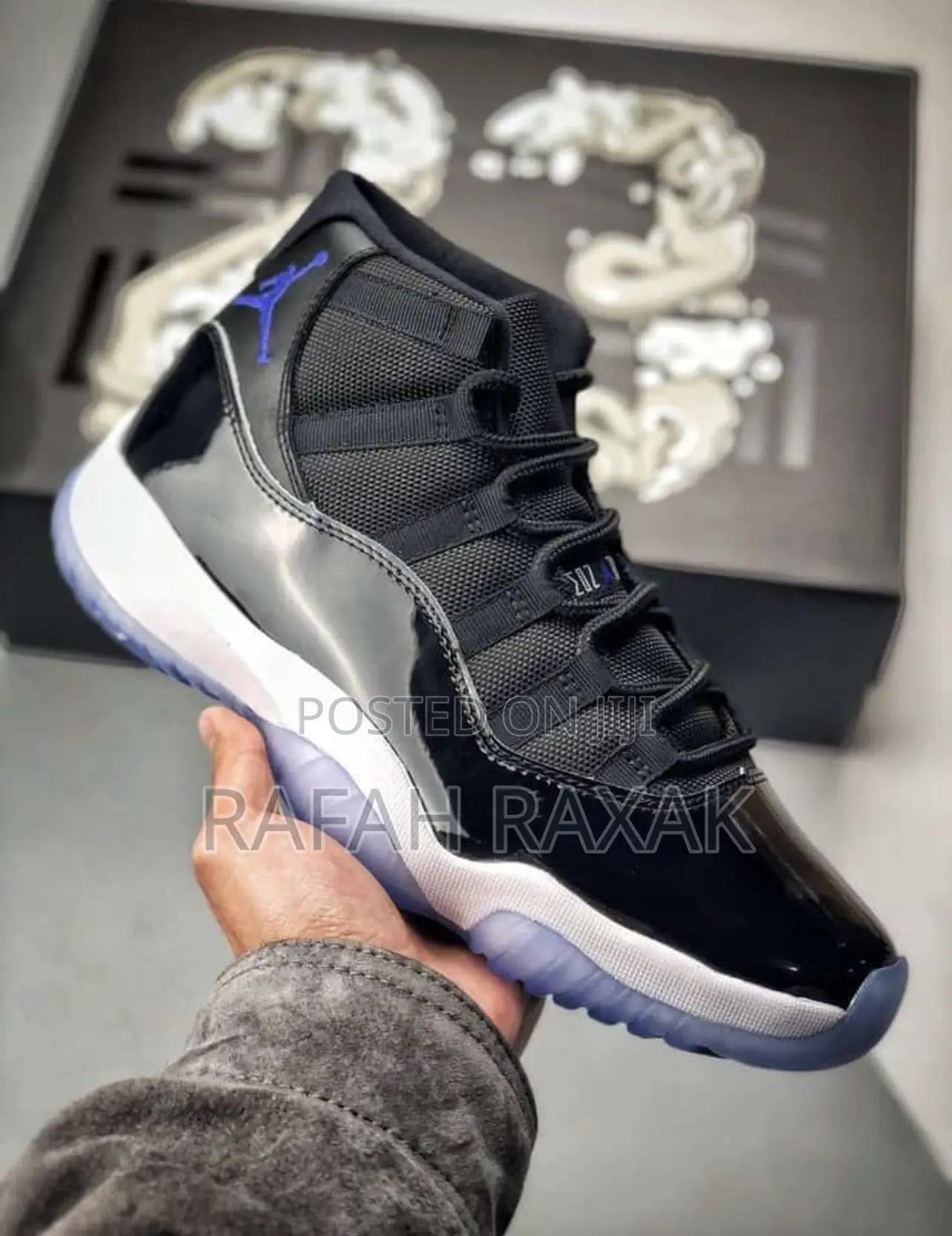 Original Nike Air Jordan 11 Retro (Space Jam)