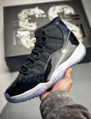 Original Nike Air Jordan 11 Retro (Space Jam)