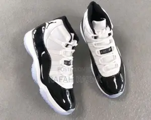 Original Air Jordan 11 Retro ‘Concord’ Sneaker