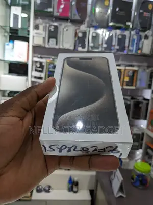 New Apple iPhone 15 Pro 256 GB Black