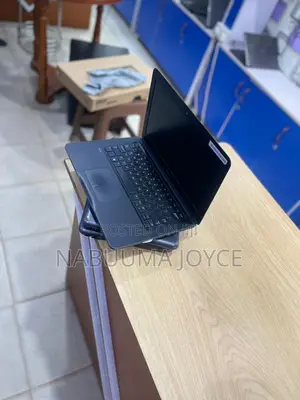 New Laptop Dell Latitude 3380 8GB Intel Core I5 HDD 500GB