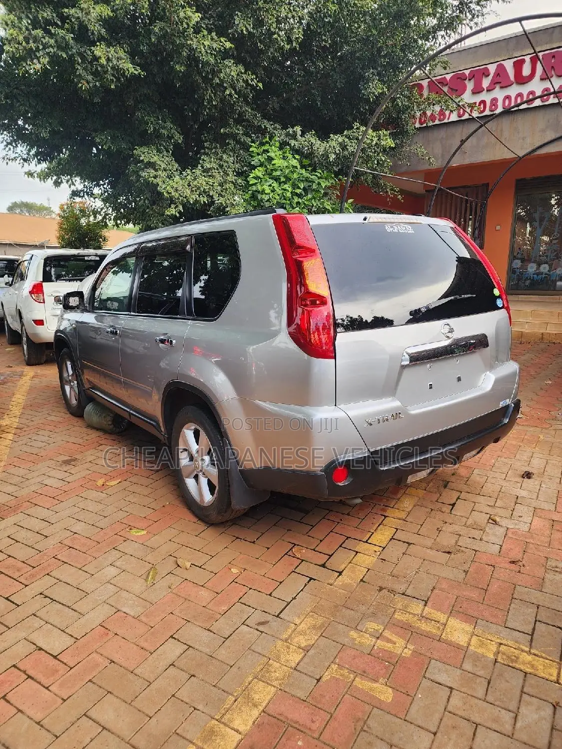 Nissan X-Trail 2010 Silver