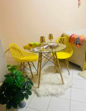 Executive Daining Table Yellow/Chair