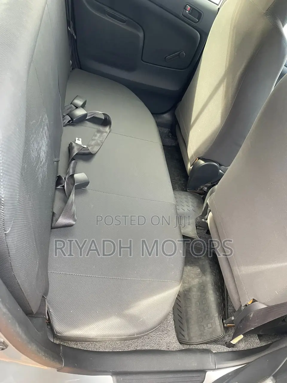 Toyota Probox 1.5 DX 2WD 2011 Silver