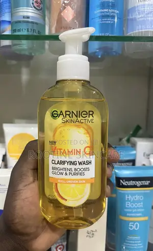 Garnier Vitamin C Clarifying Face Wash