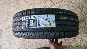 215/60r16 Onyx