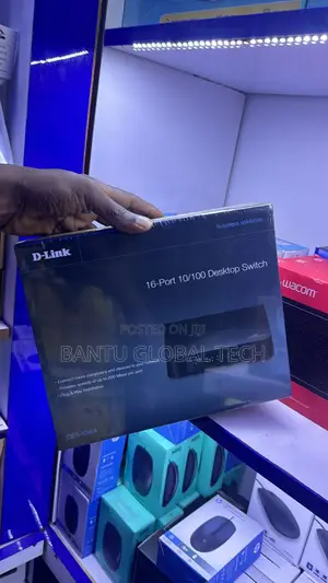 16 Port 10/100 Desktop Switch