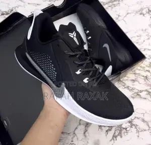 Original Nike Kobe Mamba Fury Basketball Sneakers