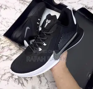 Original Nike Kobe Mamba Fury Basketball Sneakers