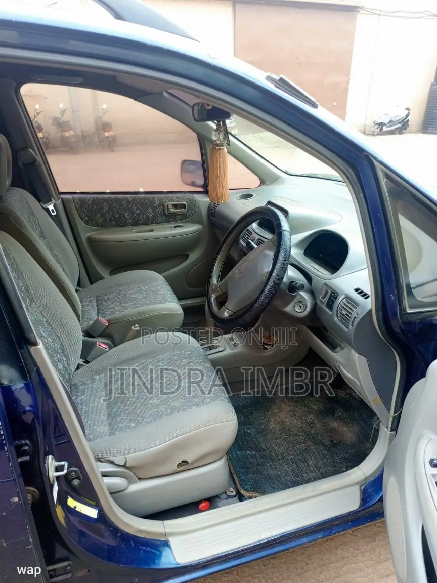Toyota Corolla Spacio 2002 Blue