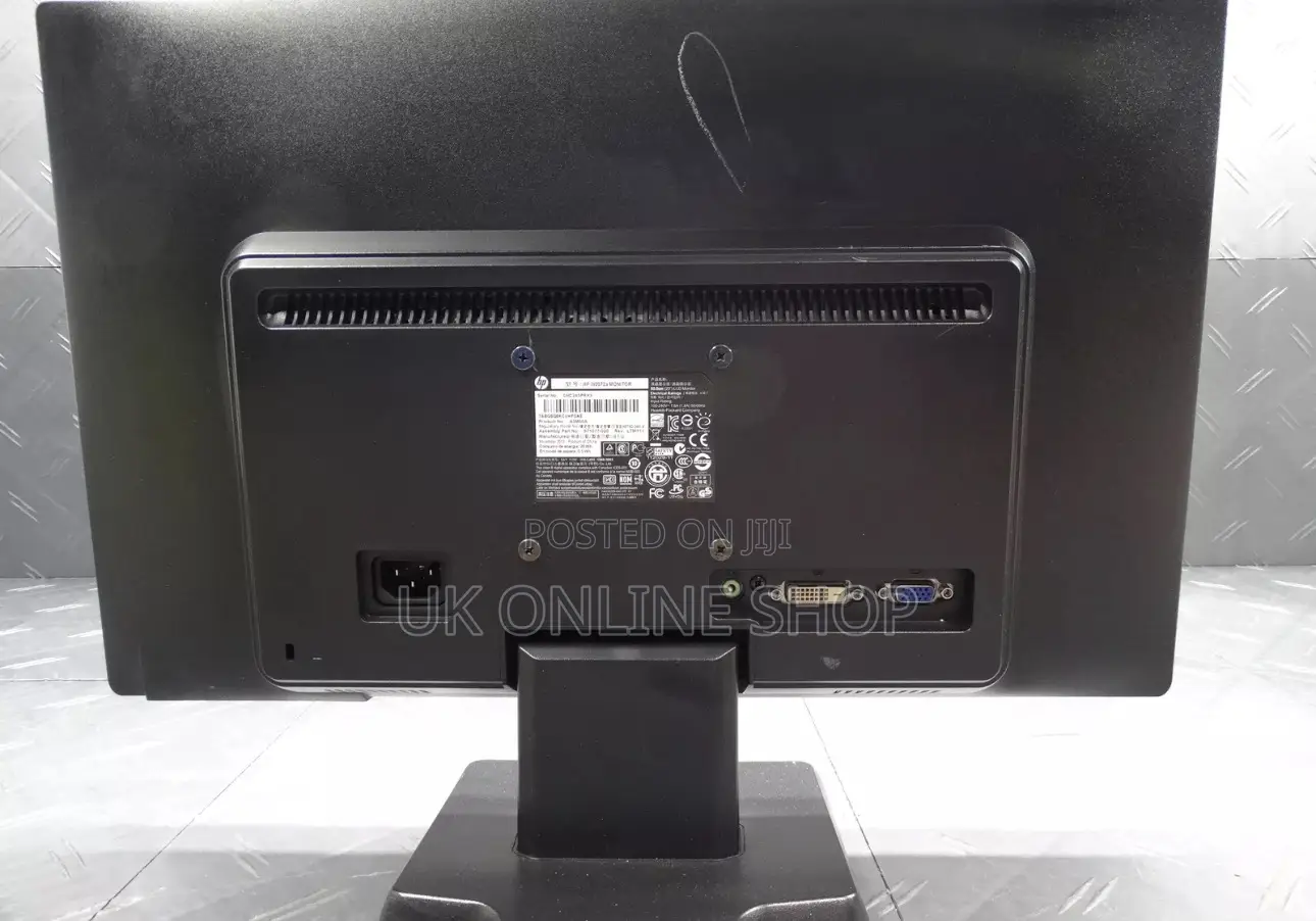 HP 20in LCD Monitor W2072a + VGA+ Power