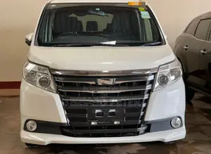 Toyota Noah 2.0 AWD (8 Seater) 2014 White