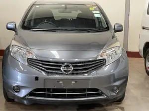 Nissan Note 1.6 Petrol 2011 Gray