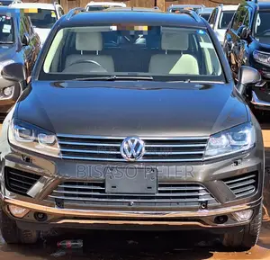 Volkswagen Touareg V6 Executive AWD 4MOTION 2015 Gray