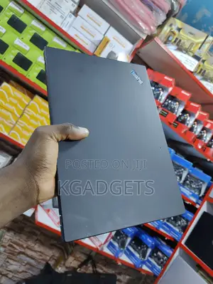 Laptop Lenovo Thinkpad T490s 8GB Intel Core I5 SSD 256GB