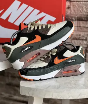 Original Classy Nike Airmax 90 Sneaker