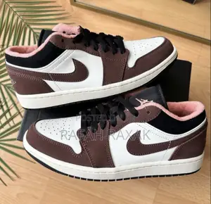 Original Air Jordan 1 Low SE Mocha Sneaker
