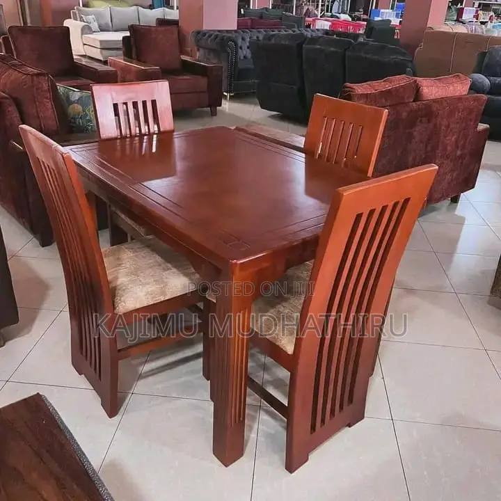 4seater Dinning Table