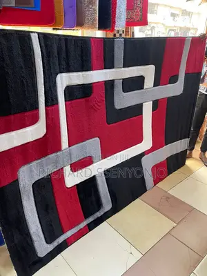 Center Carpets Medium