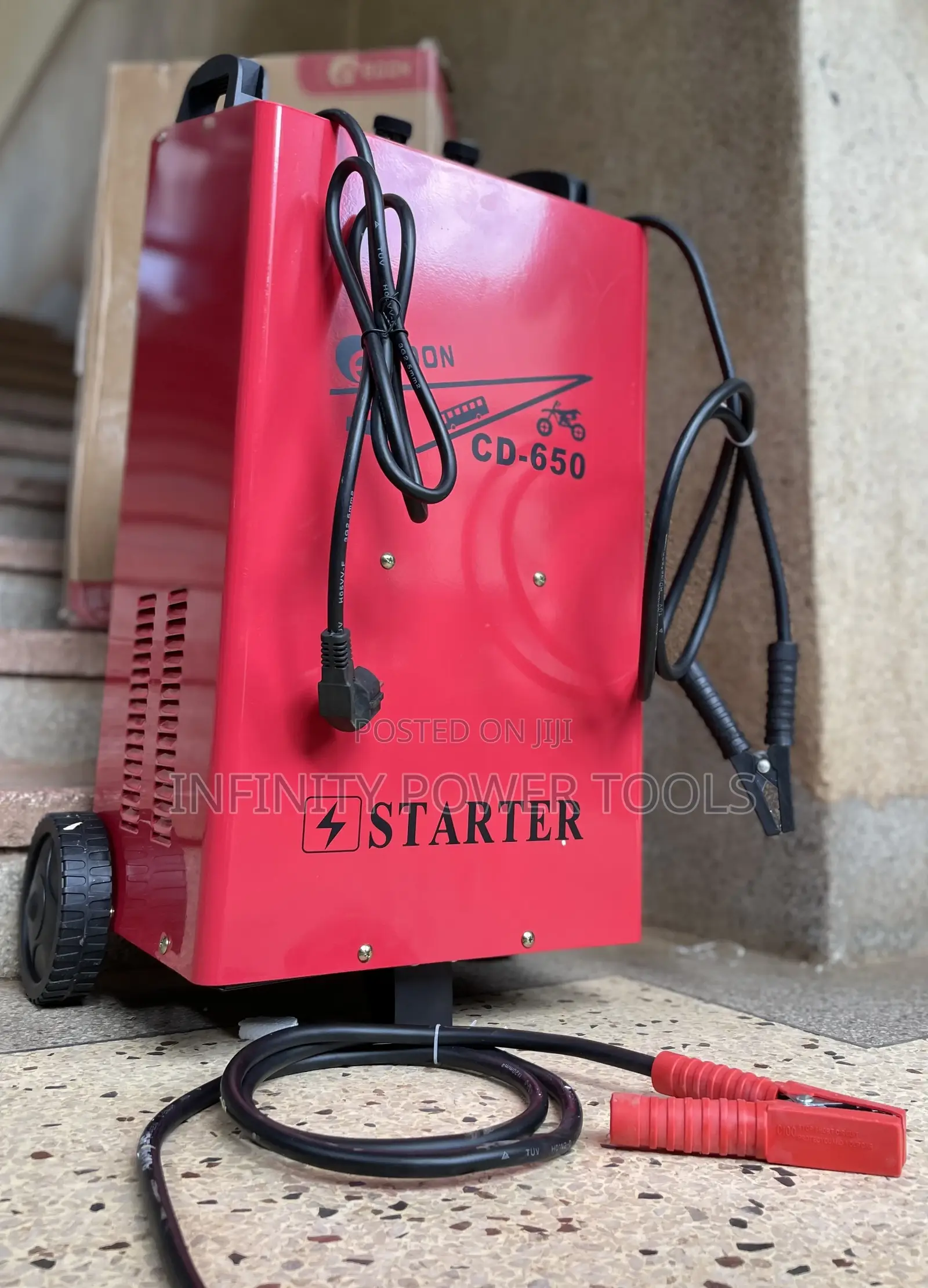 Edon Battery Charger With Accessories CD-650