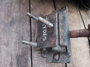 Gear Box Mounting For Nissan Navara
