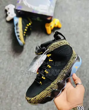 Original Classic Air Jordan 9 Pollito Sneakers