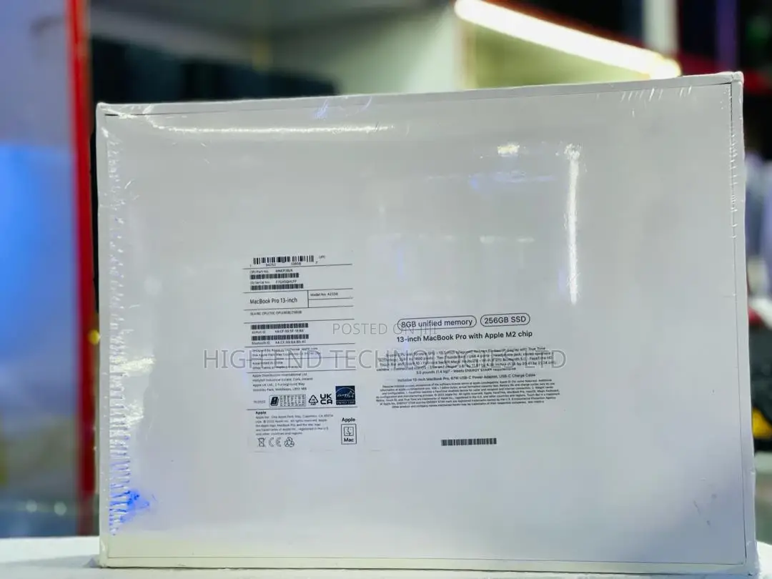 New Laptop Apple MacBook Pro 2022 M2 8GB Apple M2 SSD 256GB