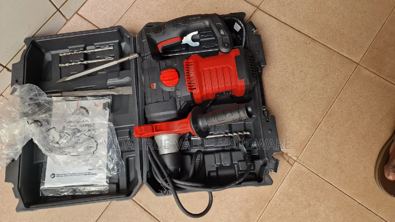 Hammer Drill With Bits Flat and Pointed