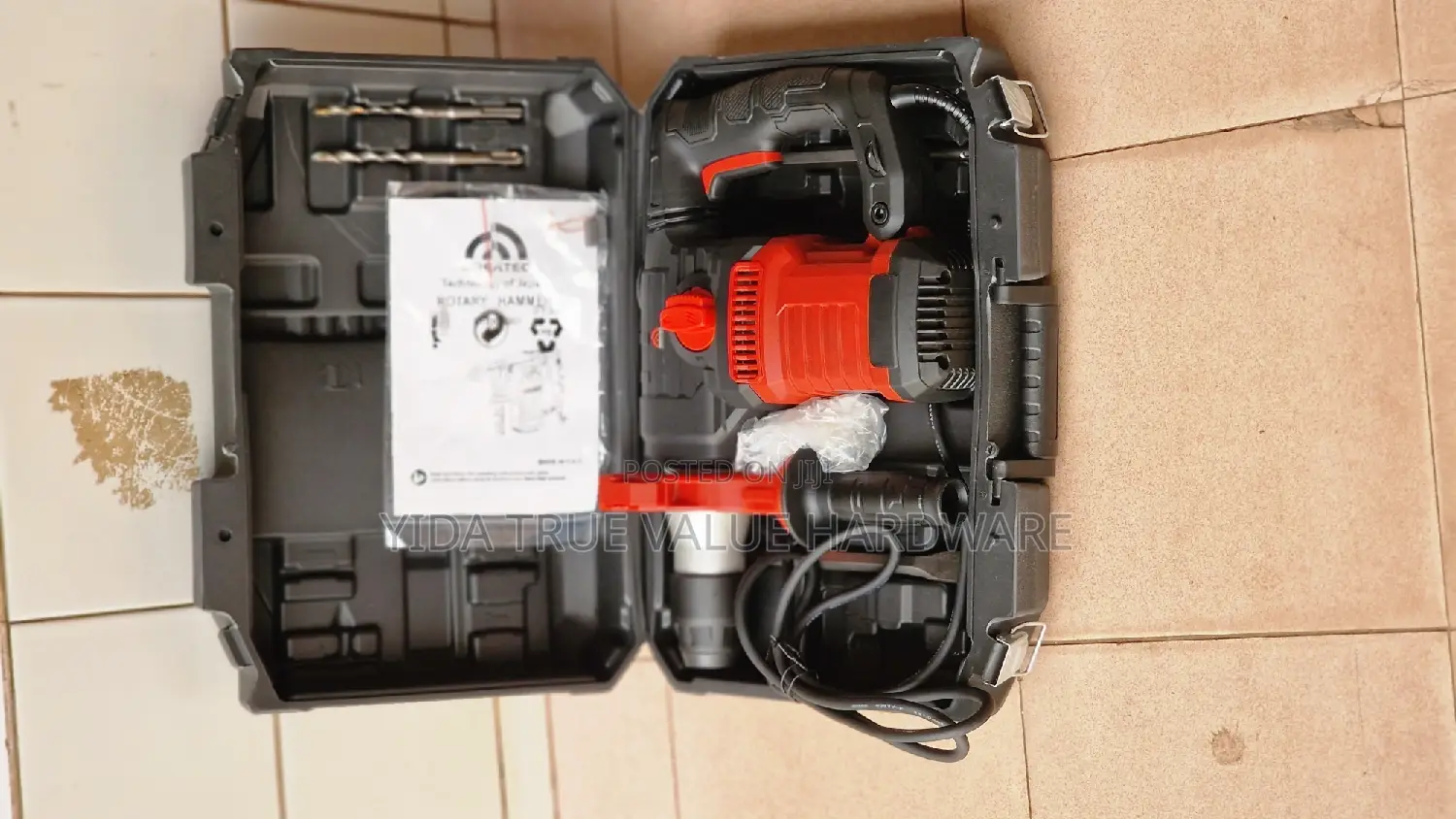Hammer Drill With Bits Flat and Pointed