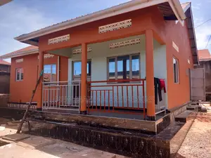 3bdrm Bungalow in Nsambya Town, Division A for rent
