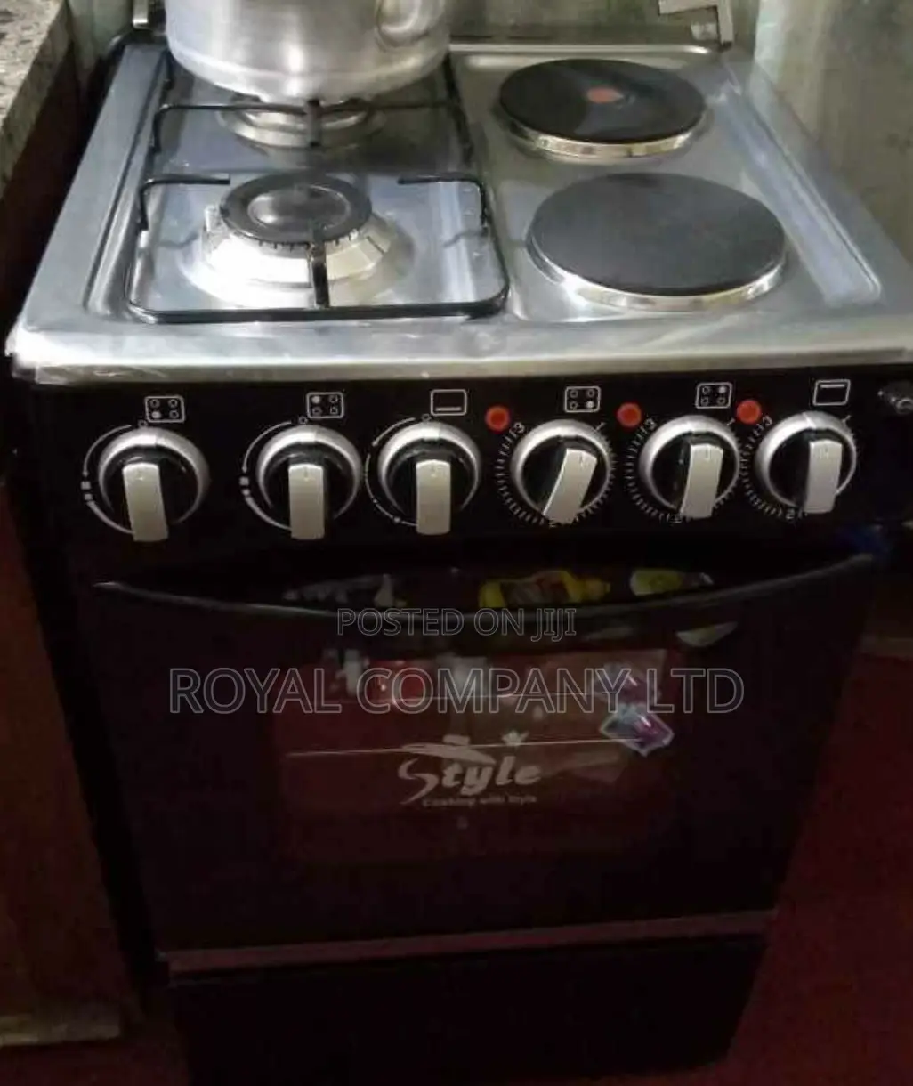 2gas and 2 Electric Burners/Oven