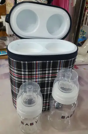 Bottle Warmer With 2 Extra Bottles - Multicolor