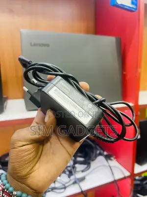 Lenovo Small Pin Charger (3)