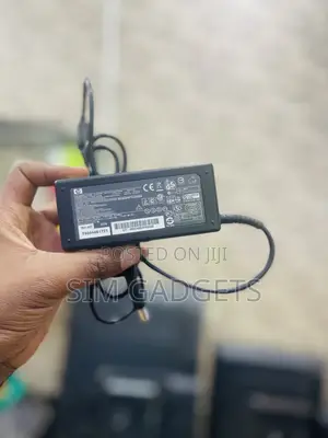 Hp Big Pin Charger. .