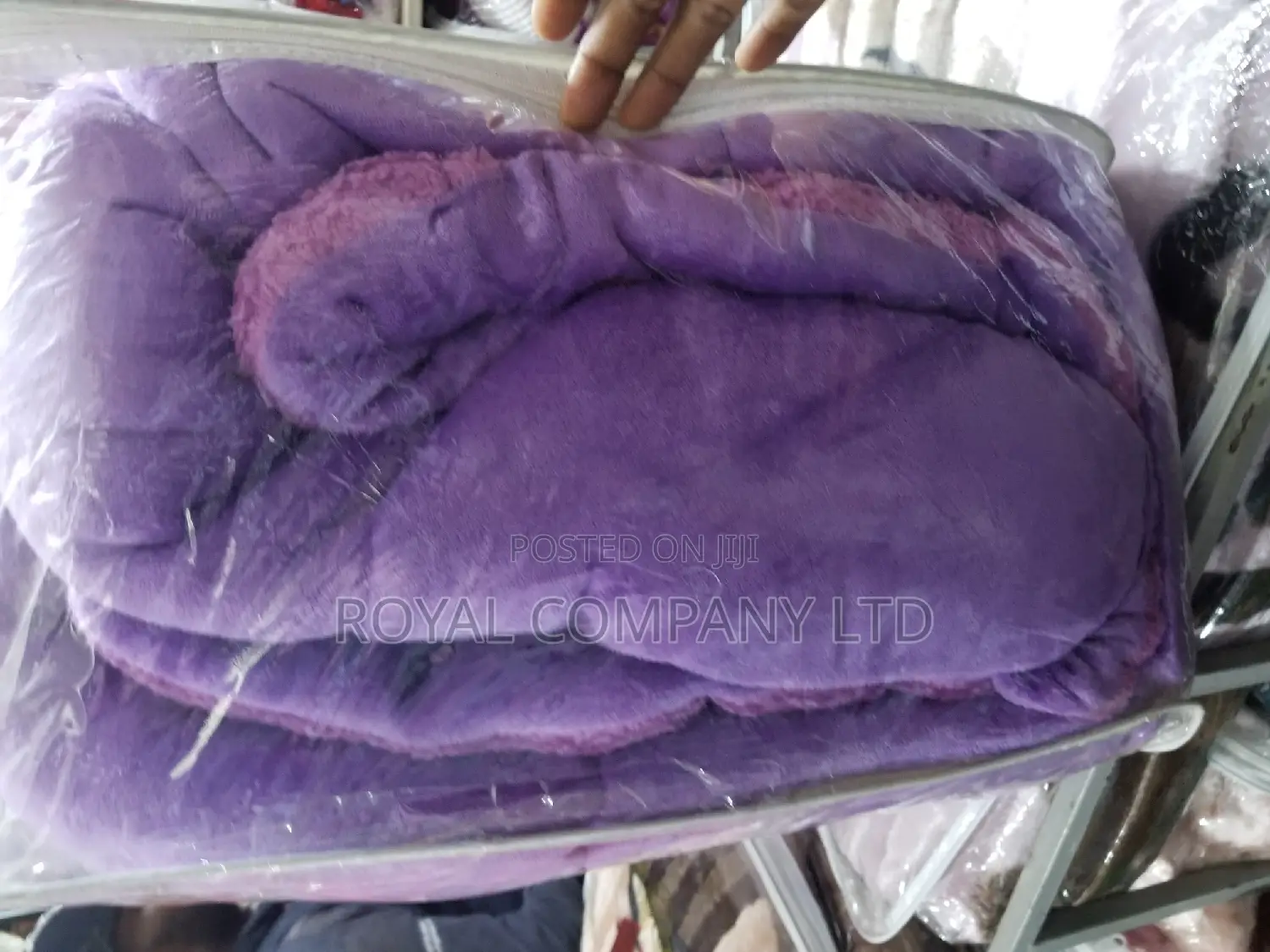 Divet/Pillow Cases/King Size Duvets