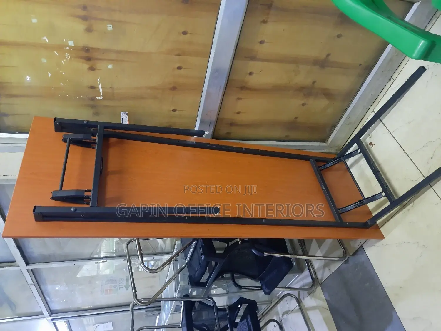 Second Hand Folded Confrence Table 6 Users