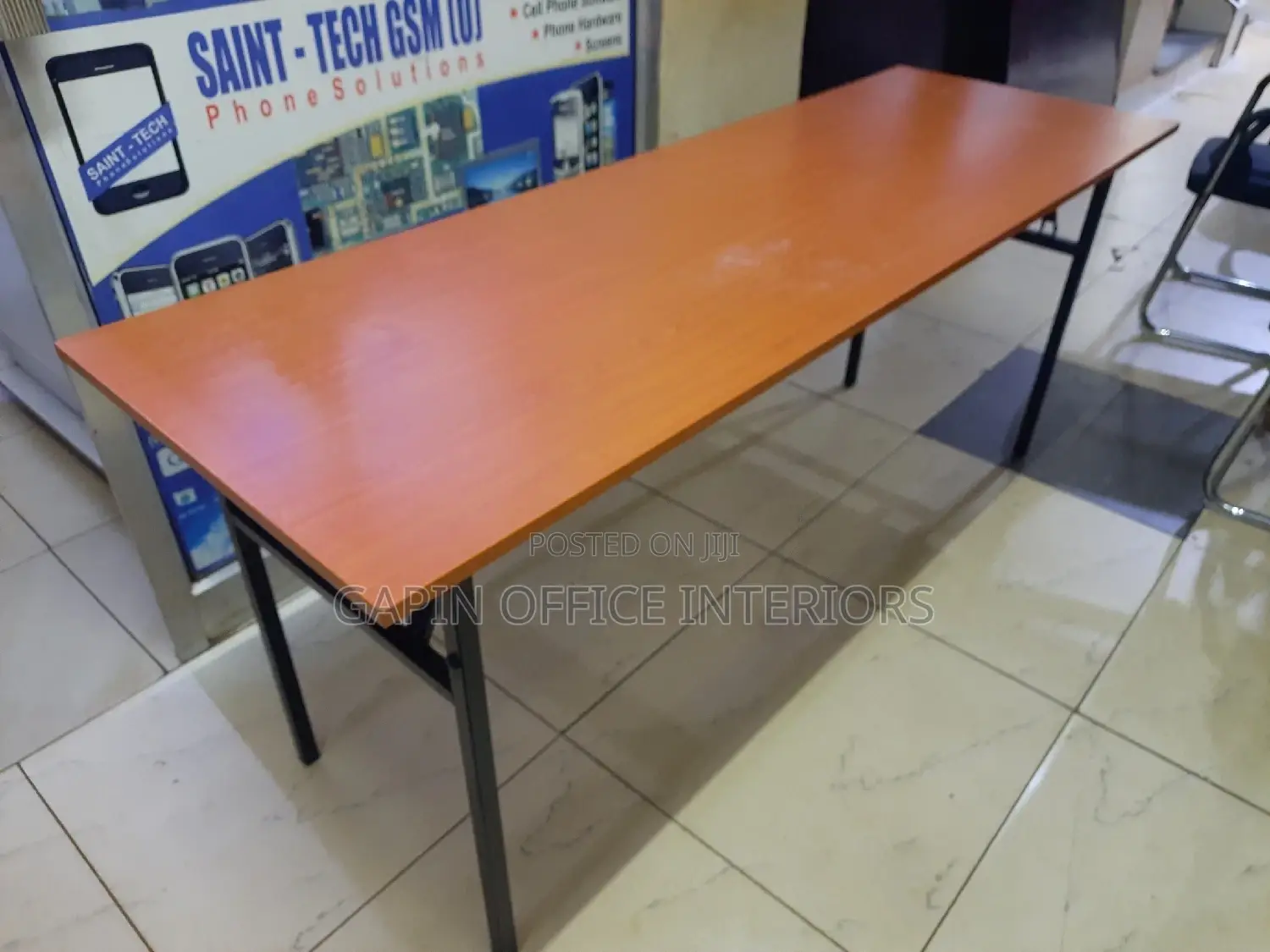 Second Hand Folded Confrence Table 6 Users