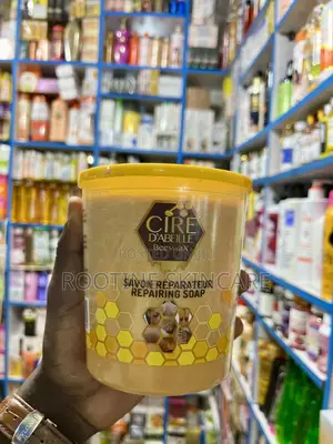 Cire Da Beille Beeswax Lightening Clarifying Soap