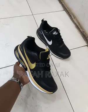Classic Nike Zoom Airmax Sneaker