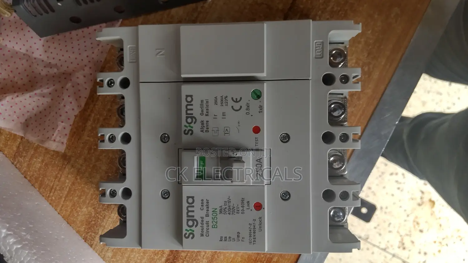 Breaker 250amps 4pole