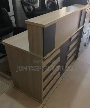 Reception Table 120cm
