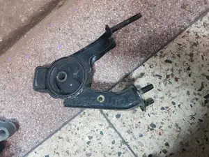 Premio Lower Engine Mountings