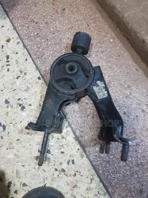 Rear Engine Mountings for Toyota Premio 2009