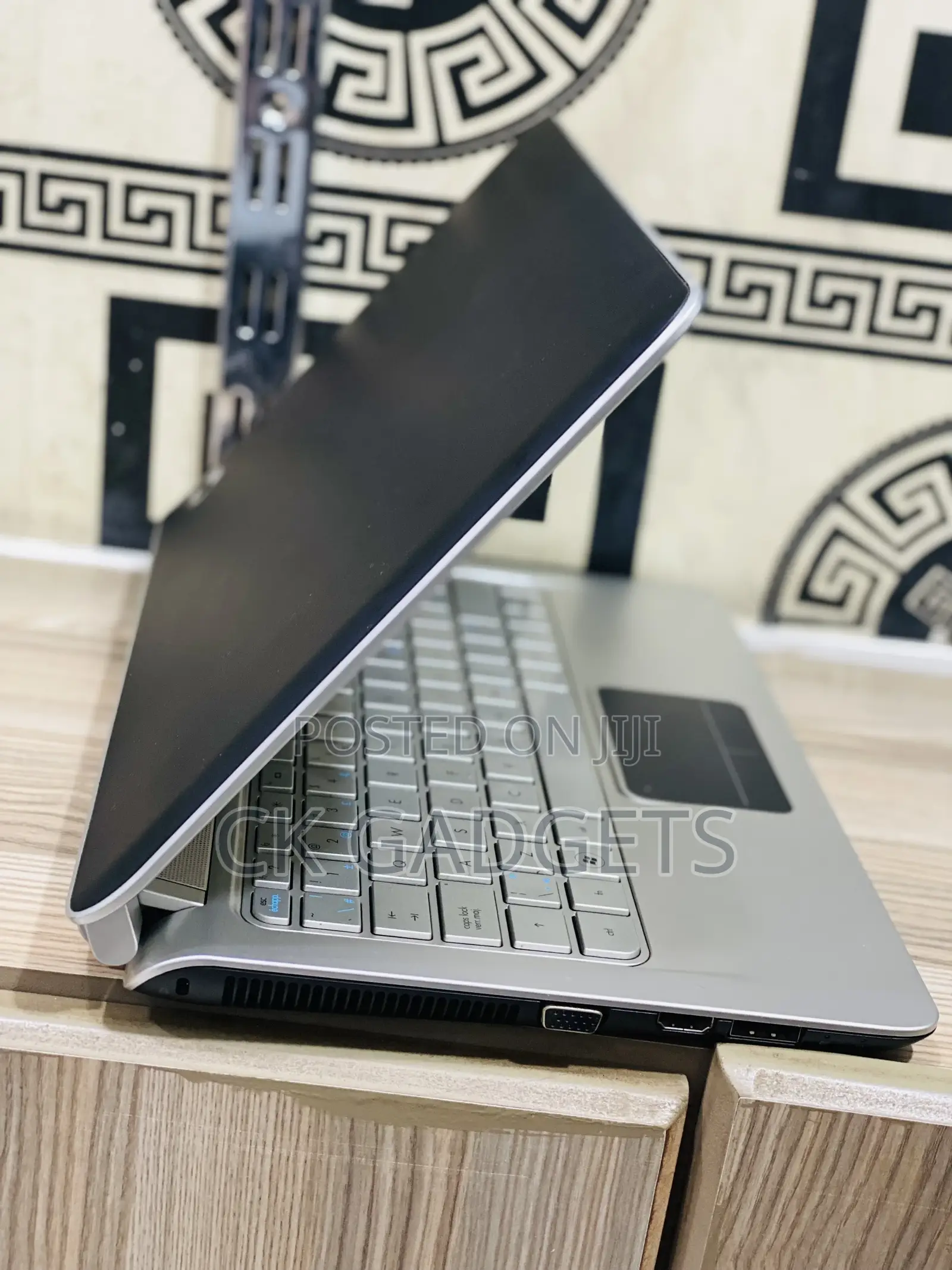 Laptop HP Pavilion 11 4GB Intel Core I3 HDD 350GB